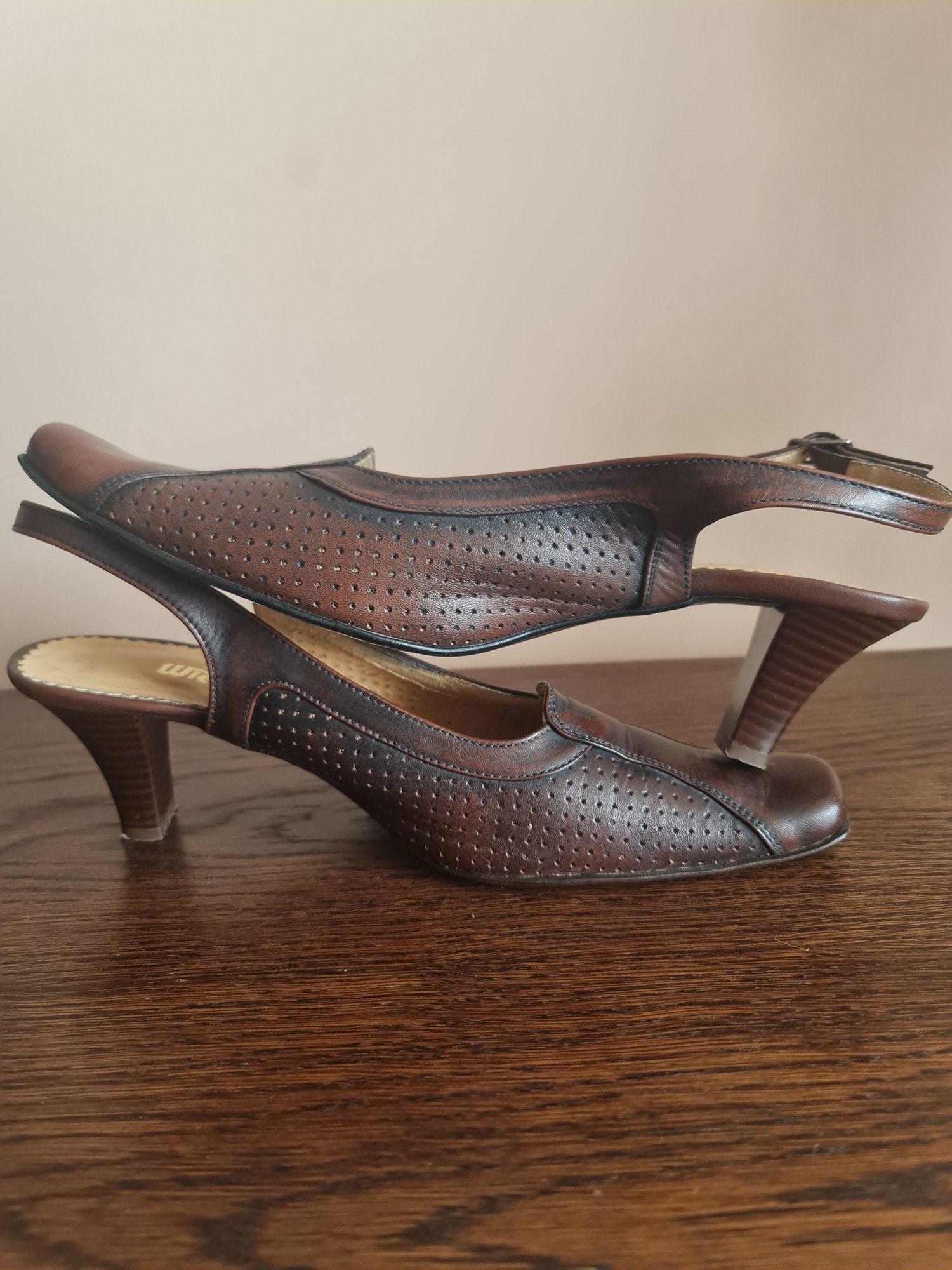Buty damskie Wielbut skóra naturalna brązowe skórzane sandały