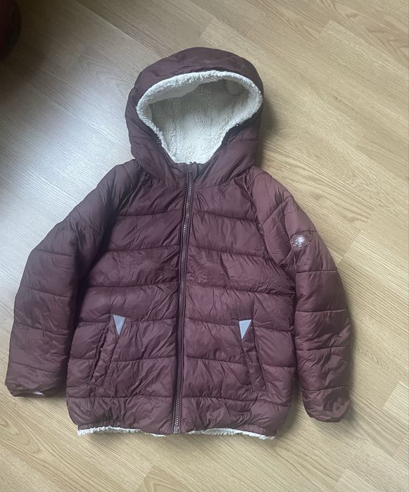 Зимова куртка на дівчинку