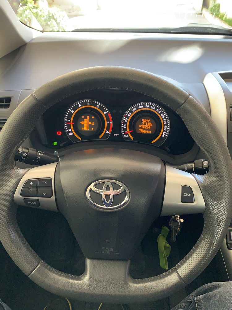 Toyota Auris de particular com 70.000 Kms