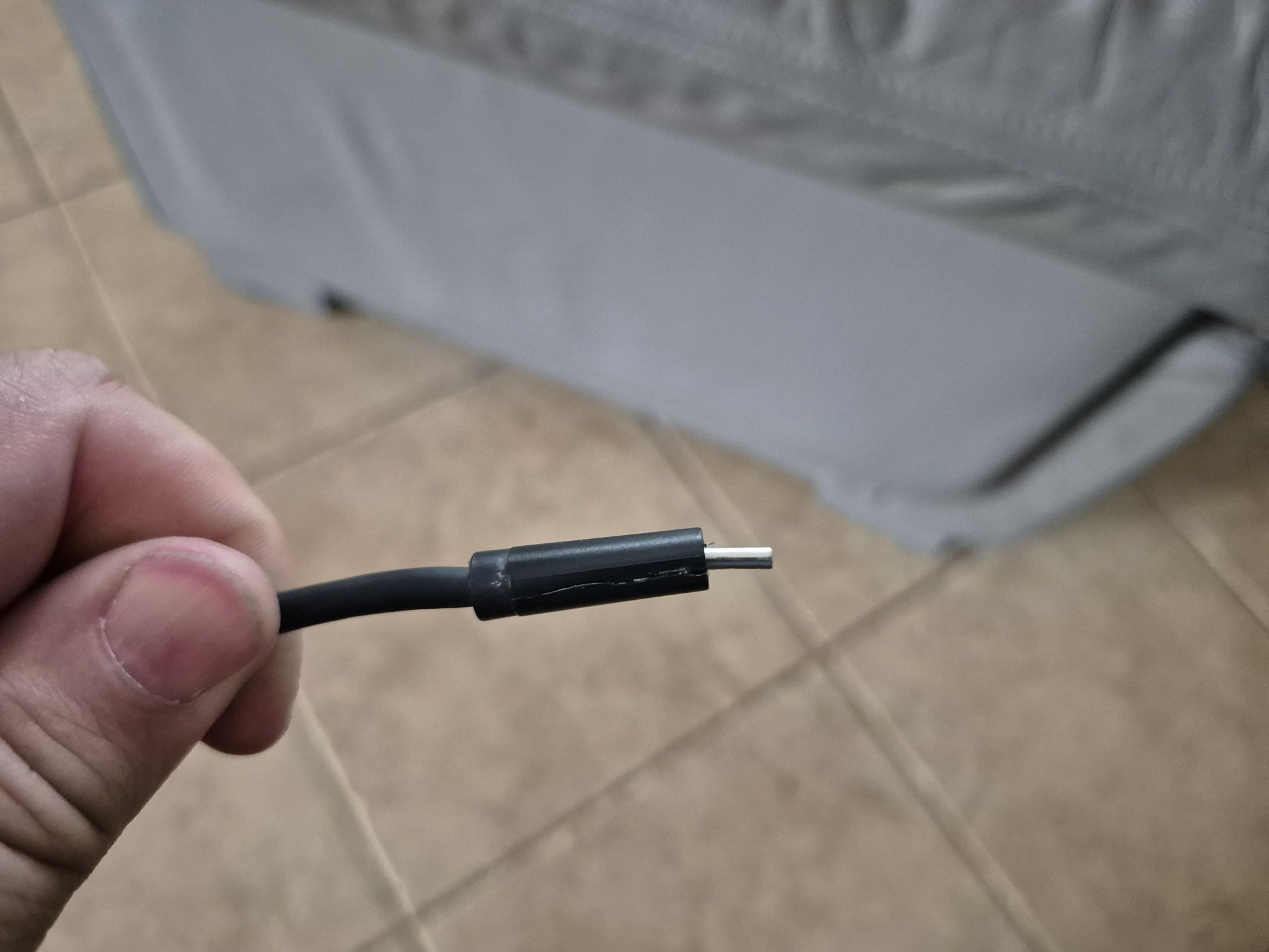 Stacja dokująca Dell d6000 usb-c wada