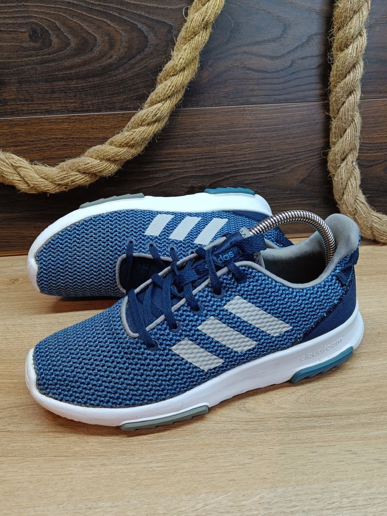 Niebieskie buty sportowe Adidas Cloudfoam 40