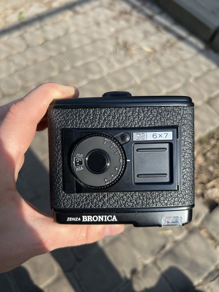 Bronica GS-1 средний формат