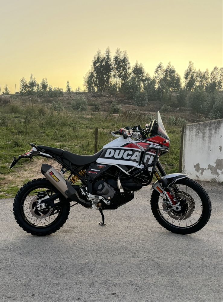 Ducati Desert x