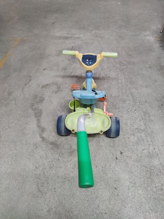 Triciclo criança