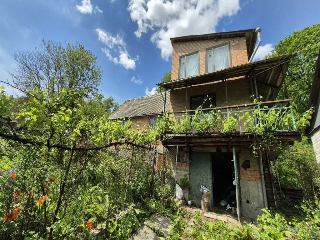 Дача у Нижніх Млинах