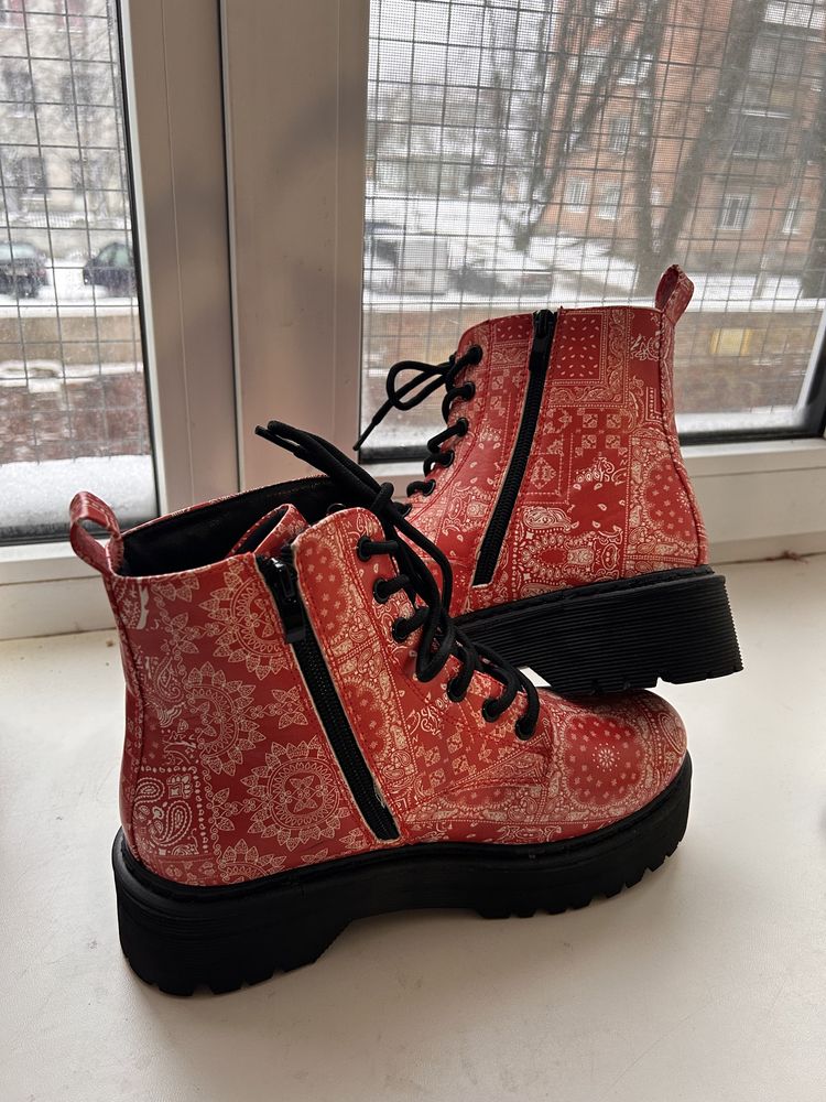 Ботинки cropp/ dr.Martens