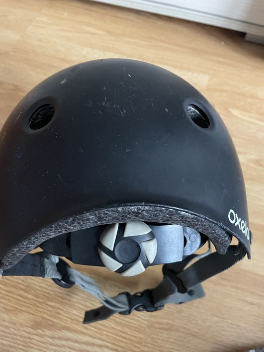 Kask na hulajnoge