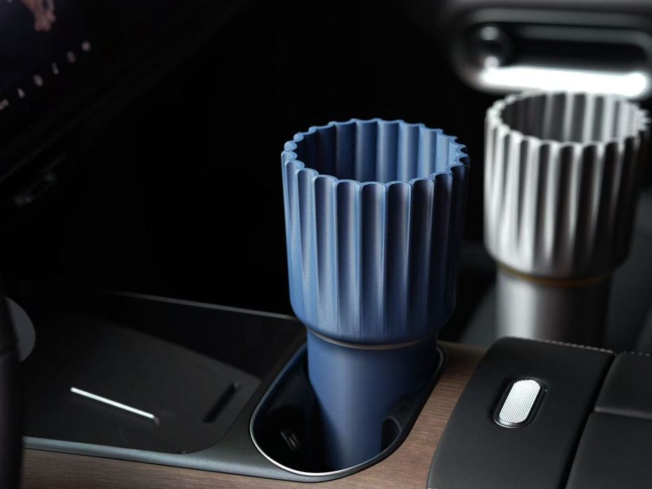 Універсальний автомобільний контейнер для сміття (у підстаканник)