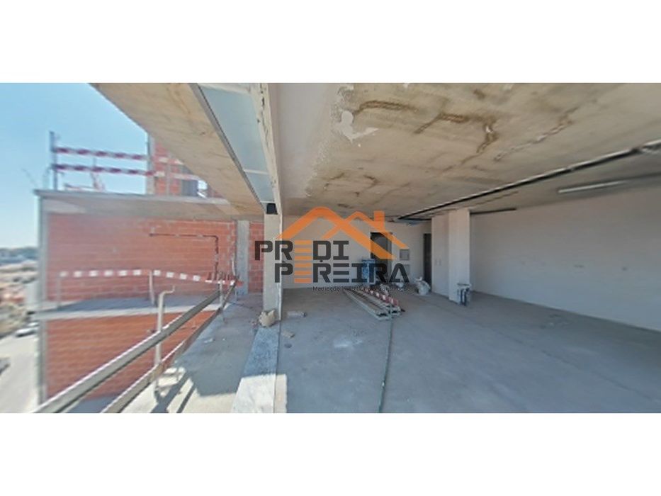 *NOVA CONSTRUÇÃO*
À procura de um apartamento T3 que combine espaç...