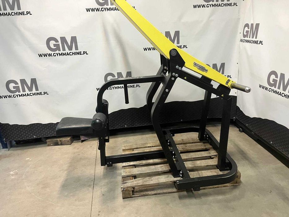 Technogym Pure strenth pulldown maszyna na plecy wolny ciezar