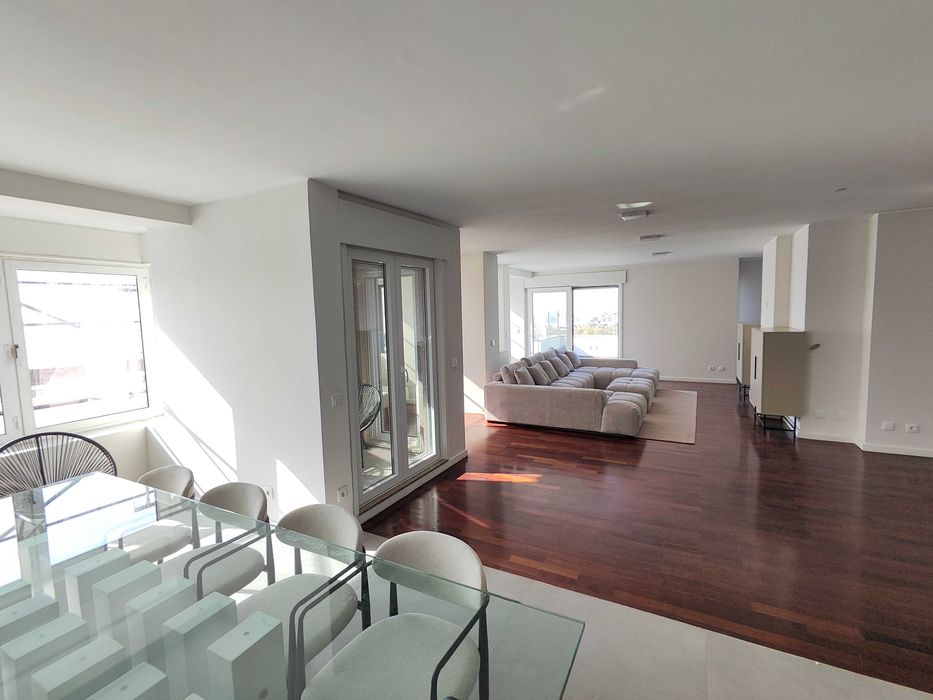 Penthouse T4 arrendar Centro de Matosinhos