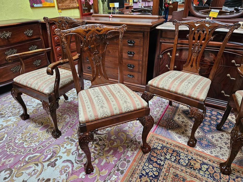 Imponentes cadeiras antigas, sem braços, estilo D. João V - ópt