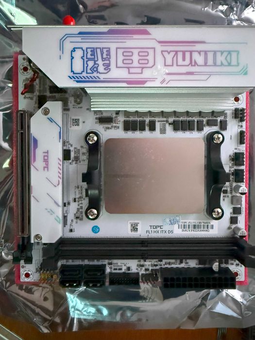 Материнская плата с процессором Ryzen 9 7945hx TOPC