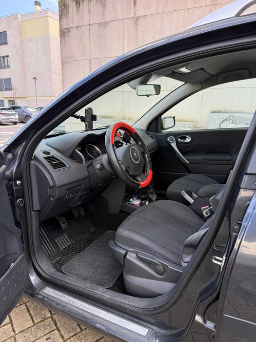 Renault Megane 1.5 105cv Break . 135000 klms