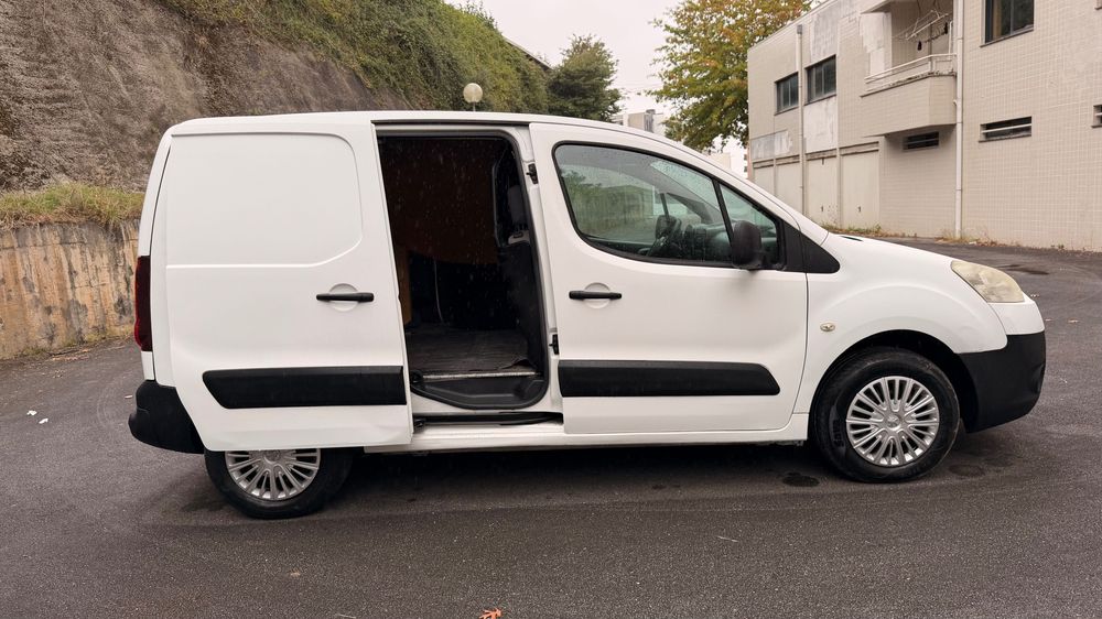 Peugeot Partner 1.6 HDi L1 90cv - 3Lugares - 225.352Kms