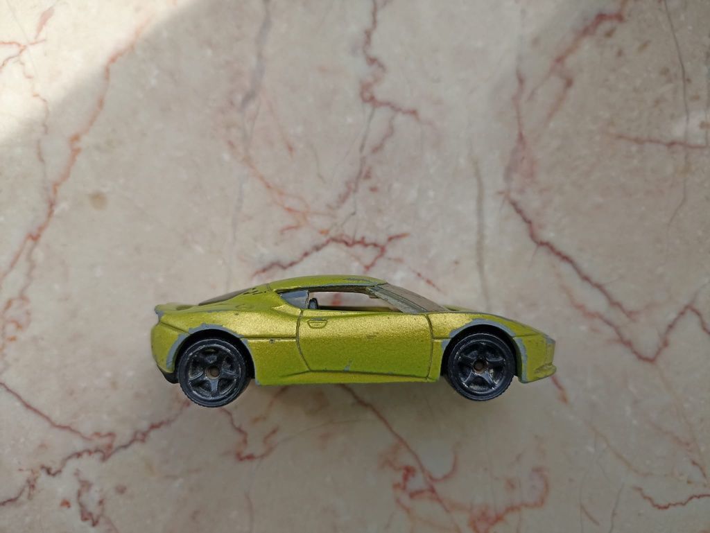 Resorak Matchbox Lotus-2008