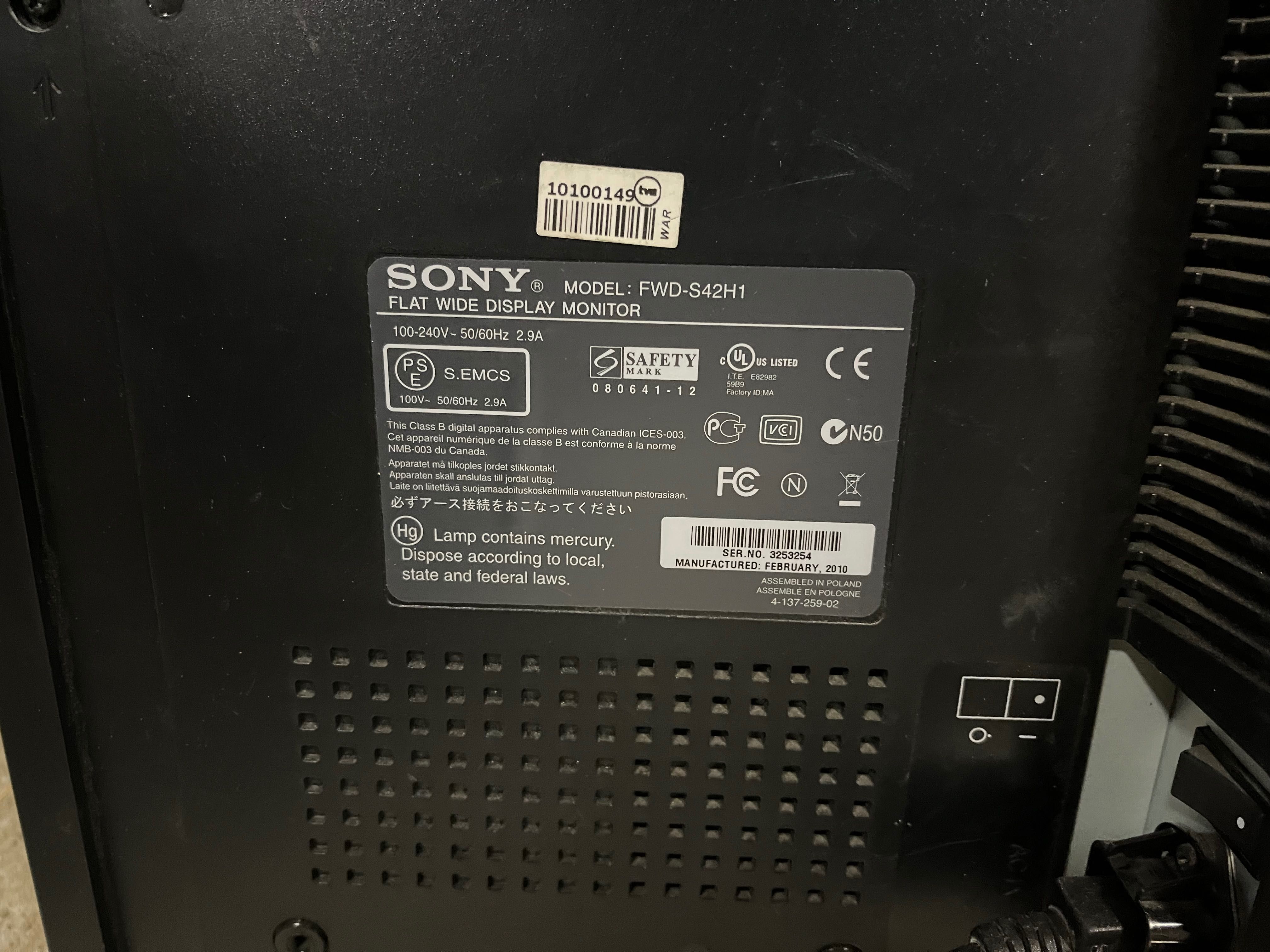 3x monitor Sony S42h1 z kejsami