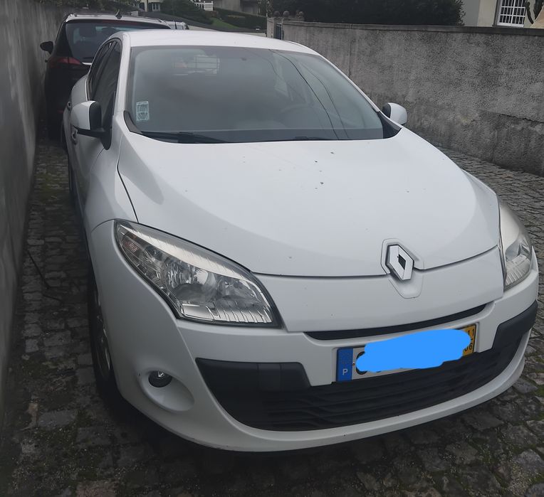 vendo Renault megane 3 comercial acidentado salvado