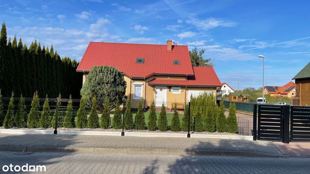 Nowoczesny dom z garażem, wiatą w spokojnej okolicy - 500 m od plaży