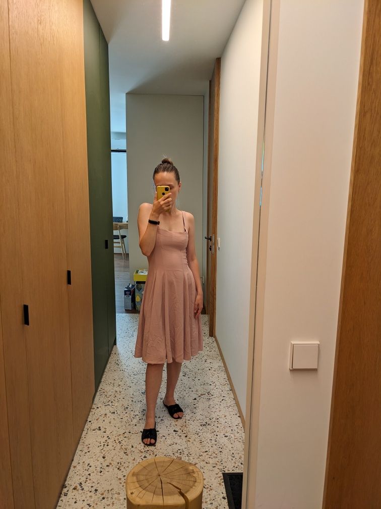 Сукня, плаття рожеве