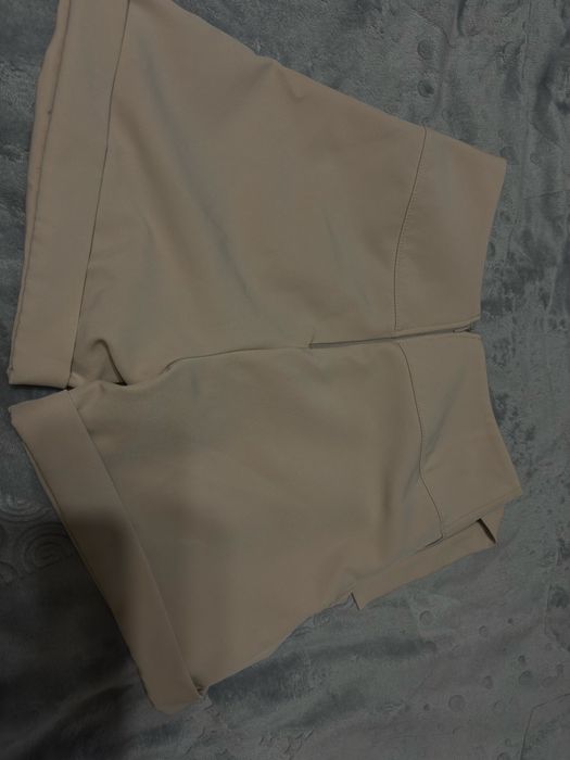 Костюм жакет з шортами, розмір S