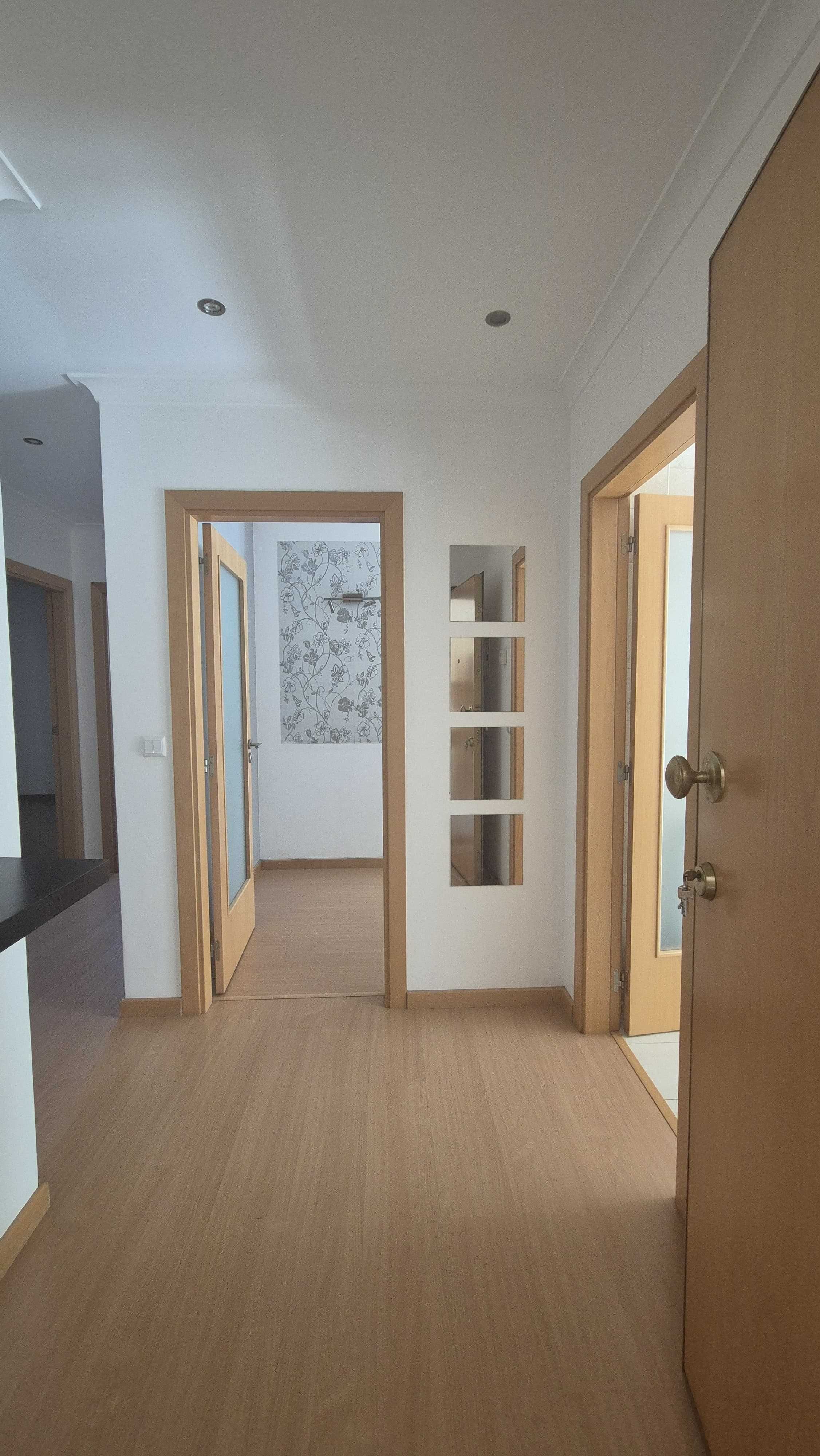 Apartamento T2 com garagem Santa Clara Coimbra