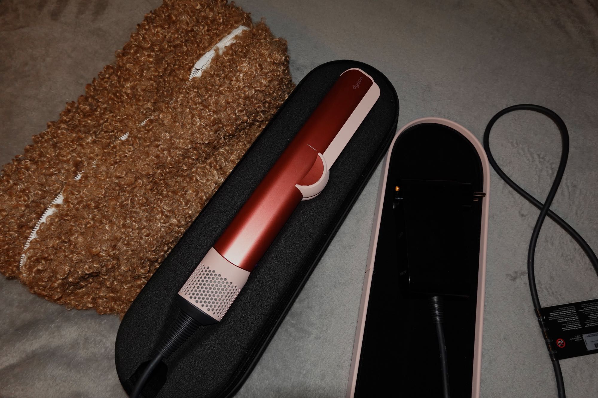 Dyson airtsrait strawberry bronze