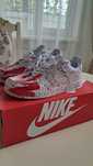 Продам Nike Air Forse 1
Вот прNAike
Вот пр