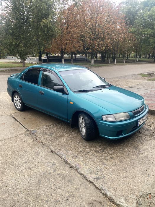 Мазда 323/ 1.5/акпп/1998