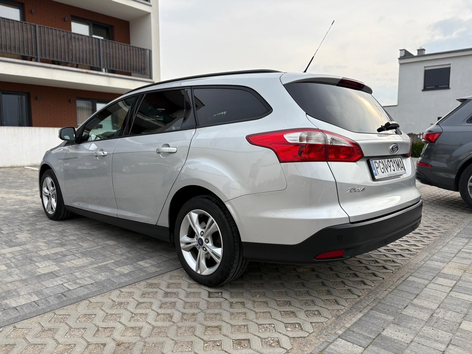Ford Focus 1.6 duratorq 115km BOGATA WERSJA Uszkodzona maska I zderzak