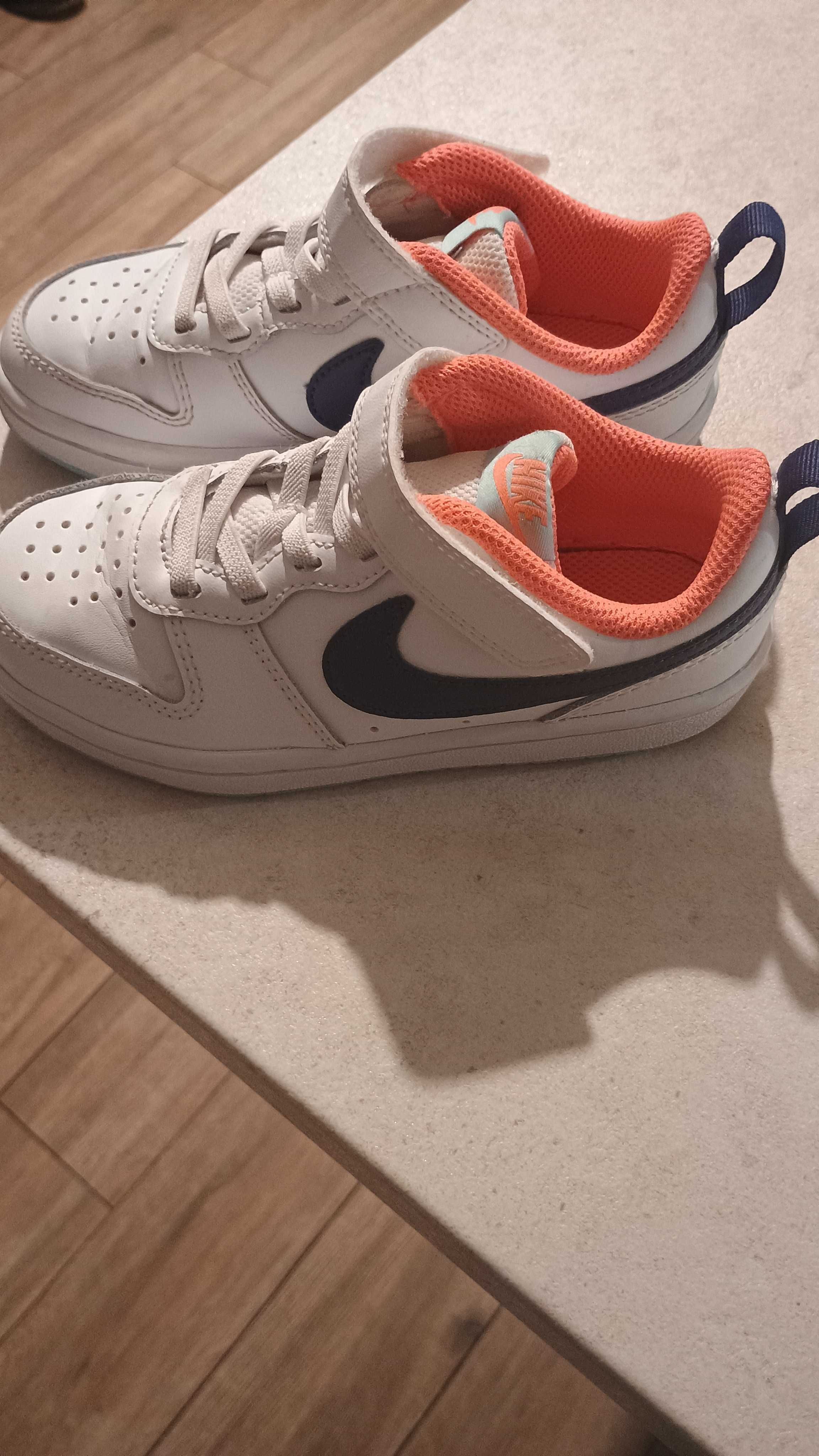 Buty dziecięce NIKE roz. 28 stan idealny