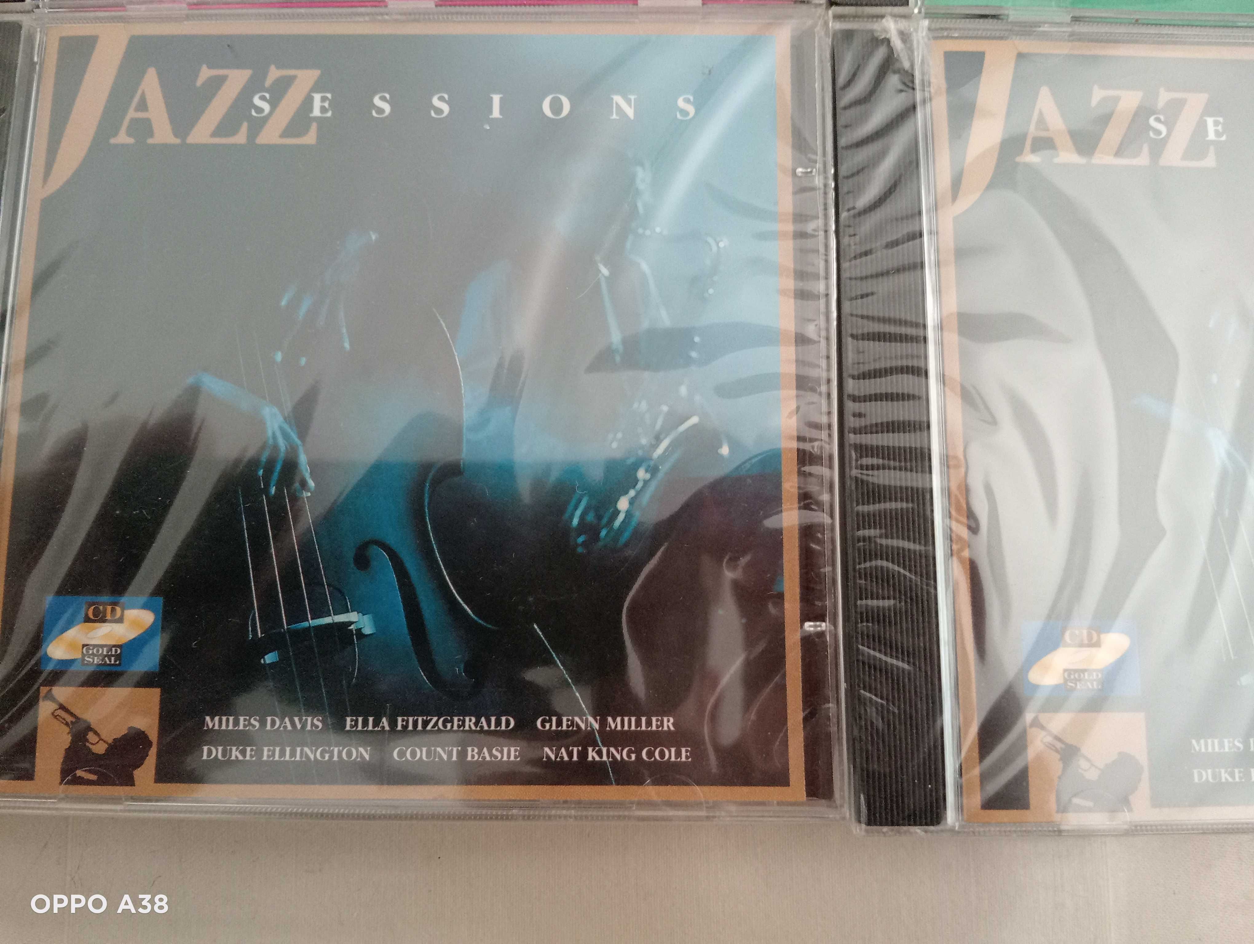 CDs de música, jazz, baladas e mix séc XX.