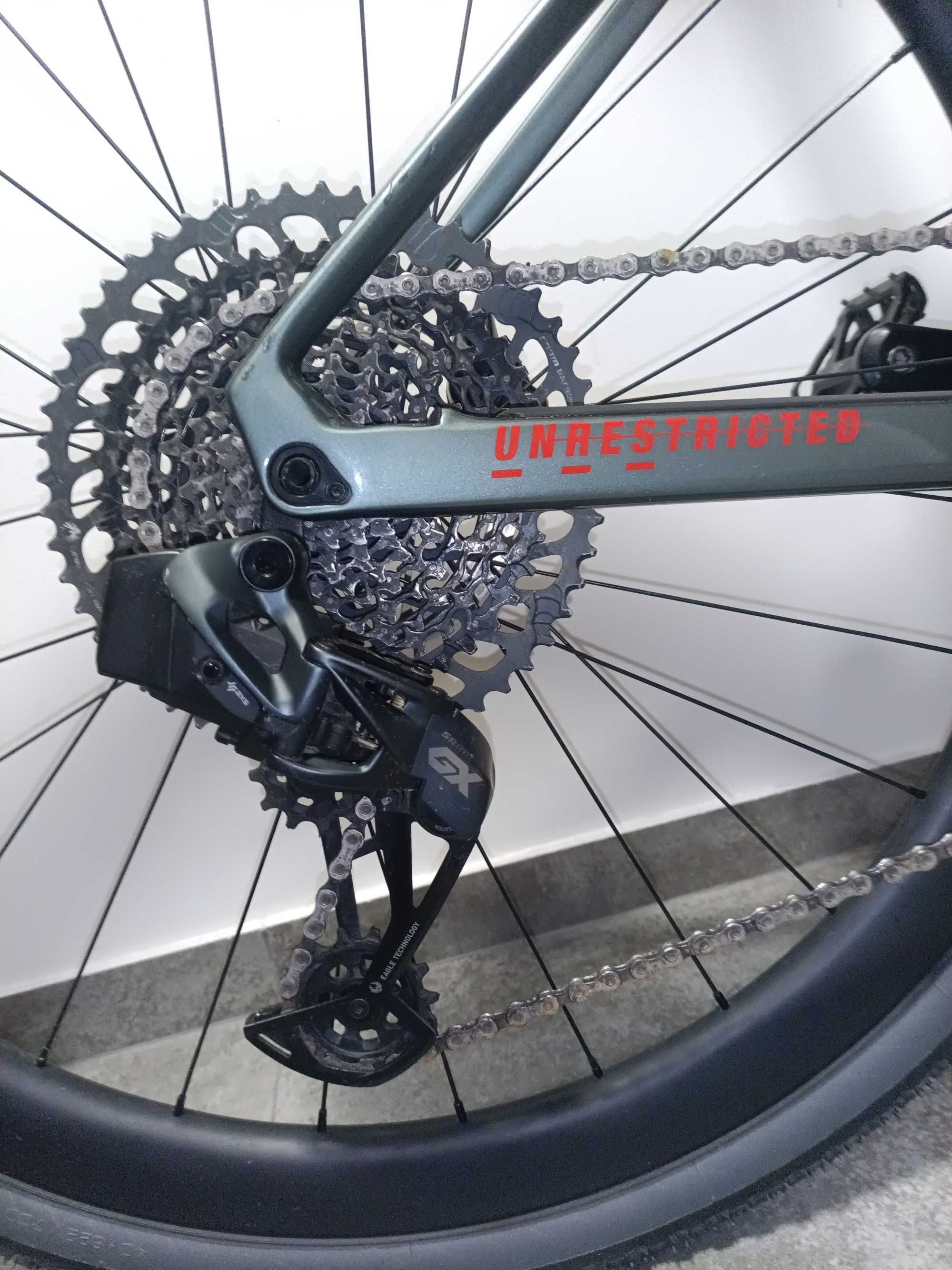 Rower gravel BMC URS LT TWO GX 2023 rozmiar L Carbon