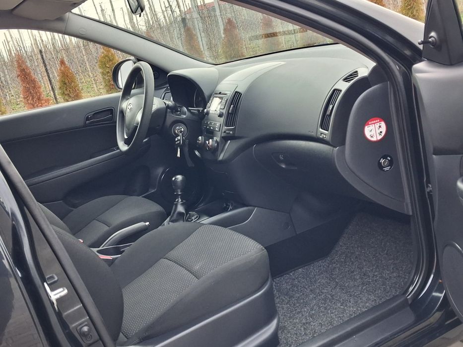 Hyundai i30 1.4b Klima Elektryka Super Stan z Niemiec!