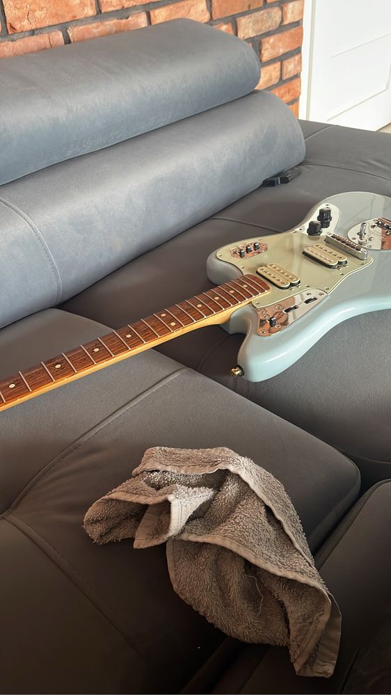 Fender jaguar vintera modified