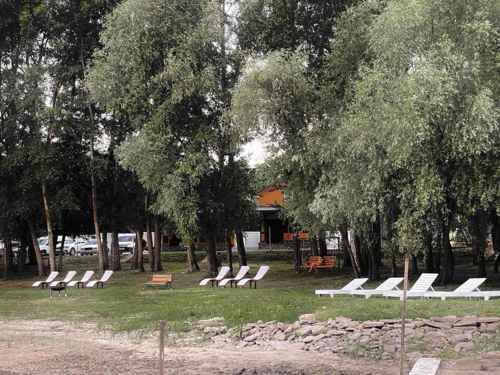 База відпочинку на Дністрі. Басейн. Село Вороновиця