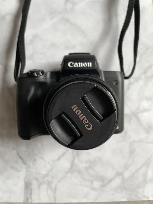Фотоапарат Canon EOS M50