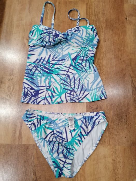 Продам купальники р 10,12,.16,