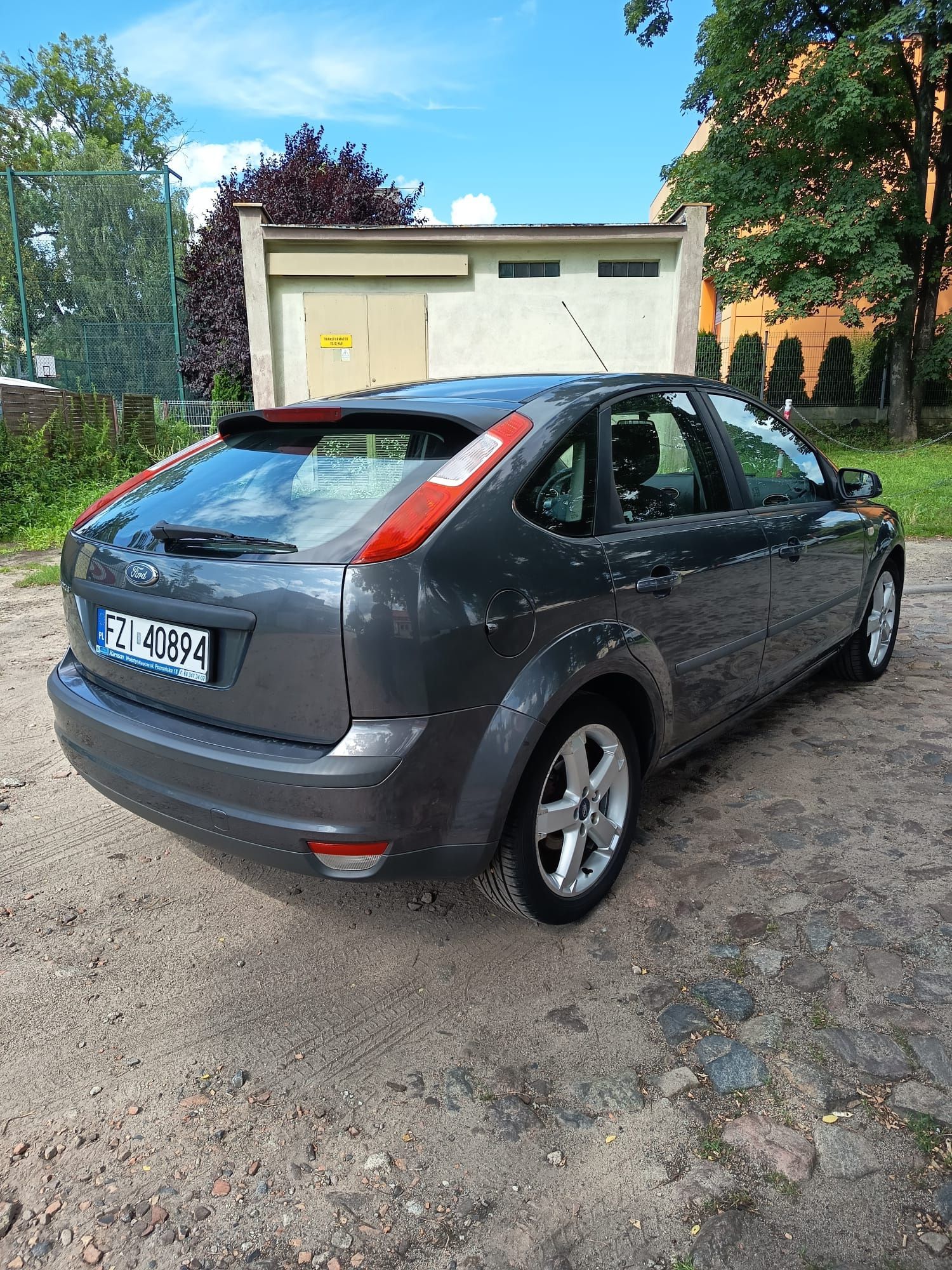 Ford Focus MK2 Hatchback 5drzwi  1.6 116KM Alu 17 Zarejestrowany