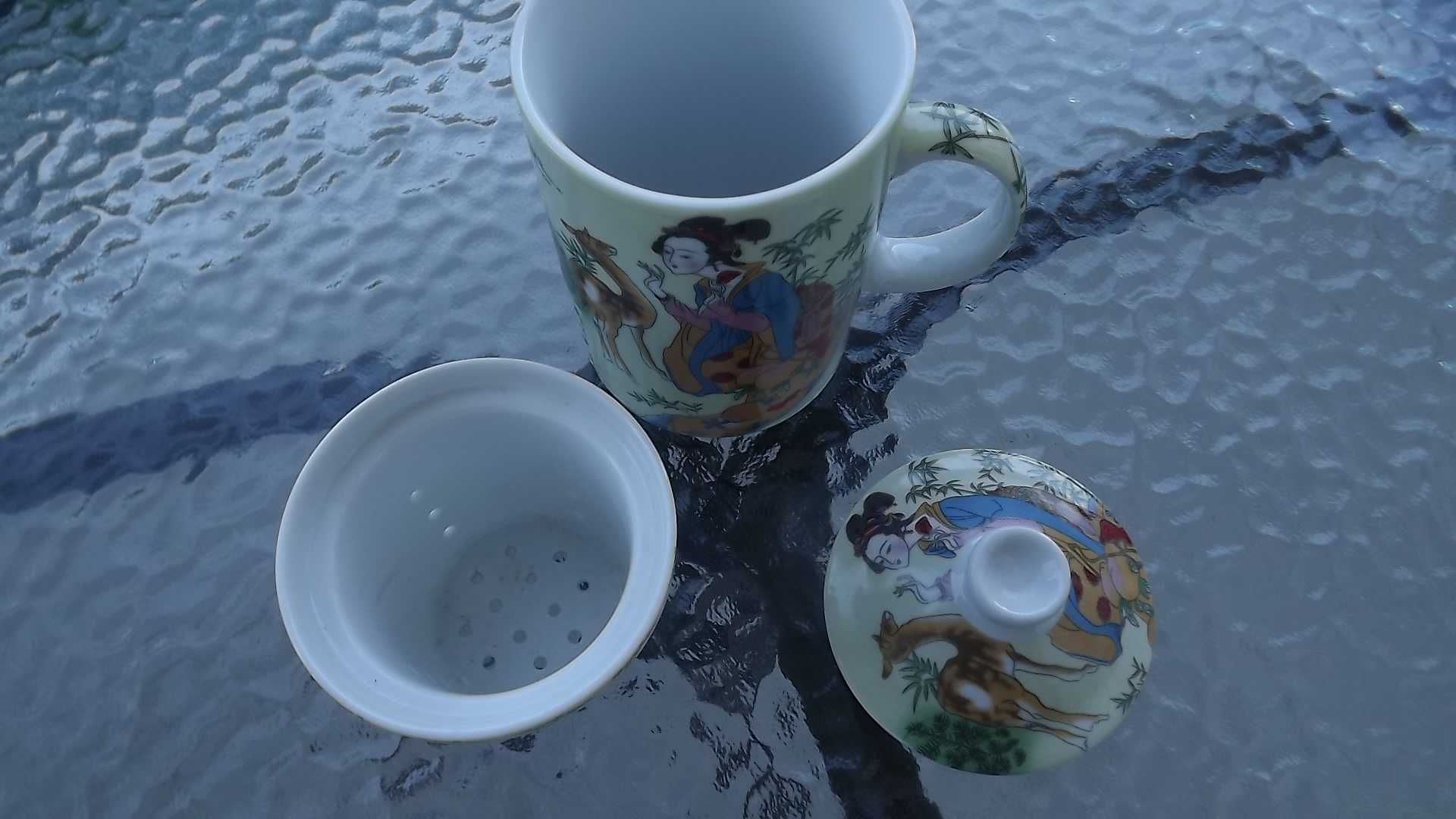 porcelana chińska, kubek z sitkiem