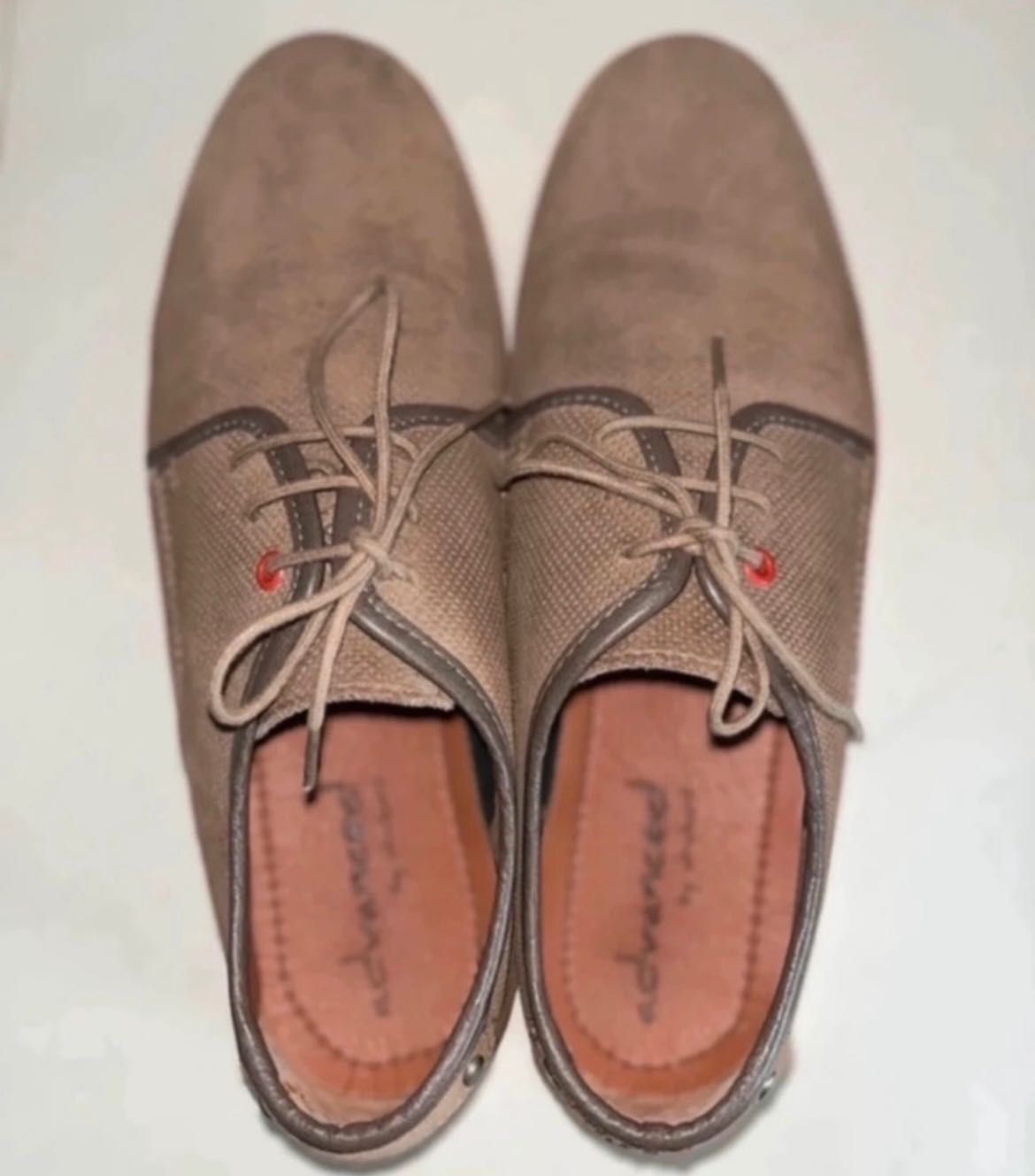 Sapatos castanhos homem