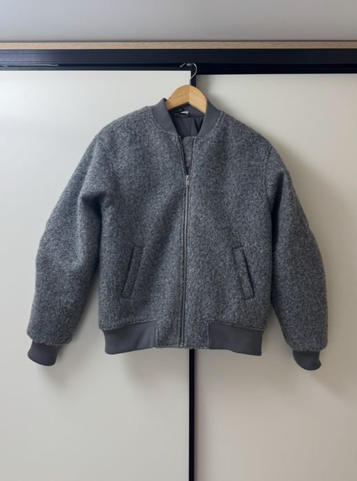 Утеплений жіночий бомбер H&M