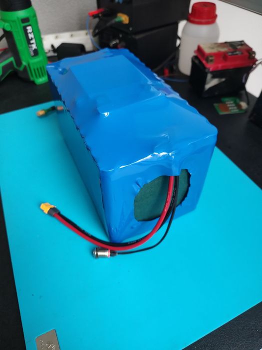 Збірка та перепаковка акумуляторів, ліхтариків та іншої техніки з акб