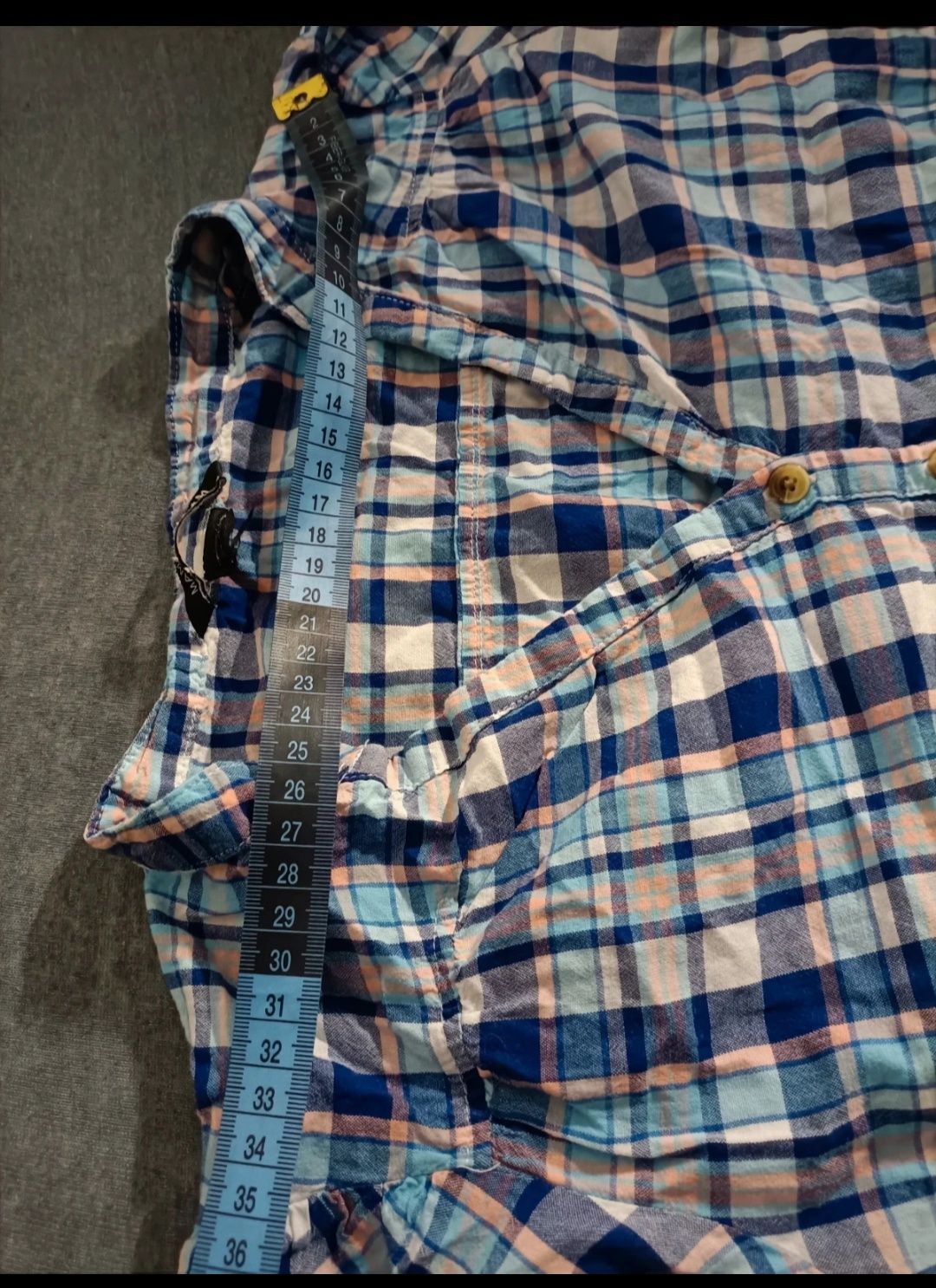 Krótka bluzka ciążowa do karmienia z kołnierzykiem H&M Mama