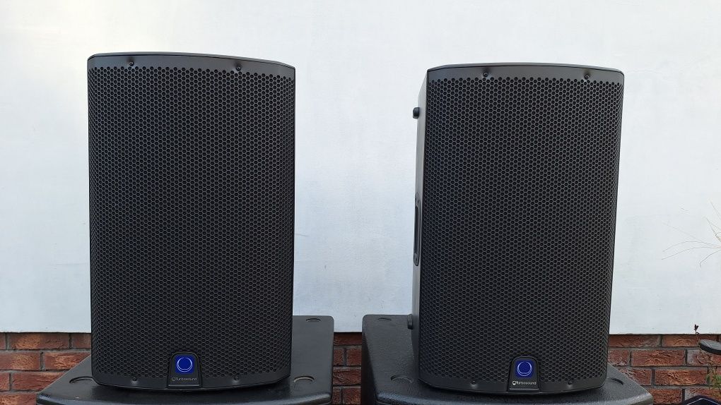 Turbosound iq12
Turbosound iq18b
