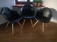 3 krzesła czarne