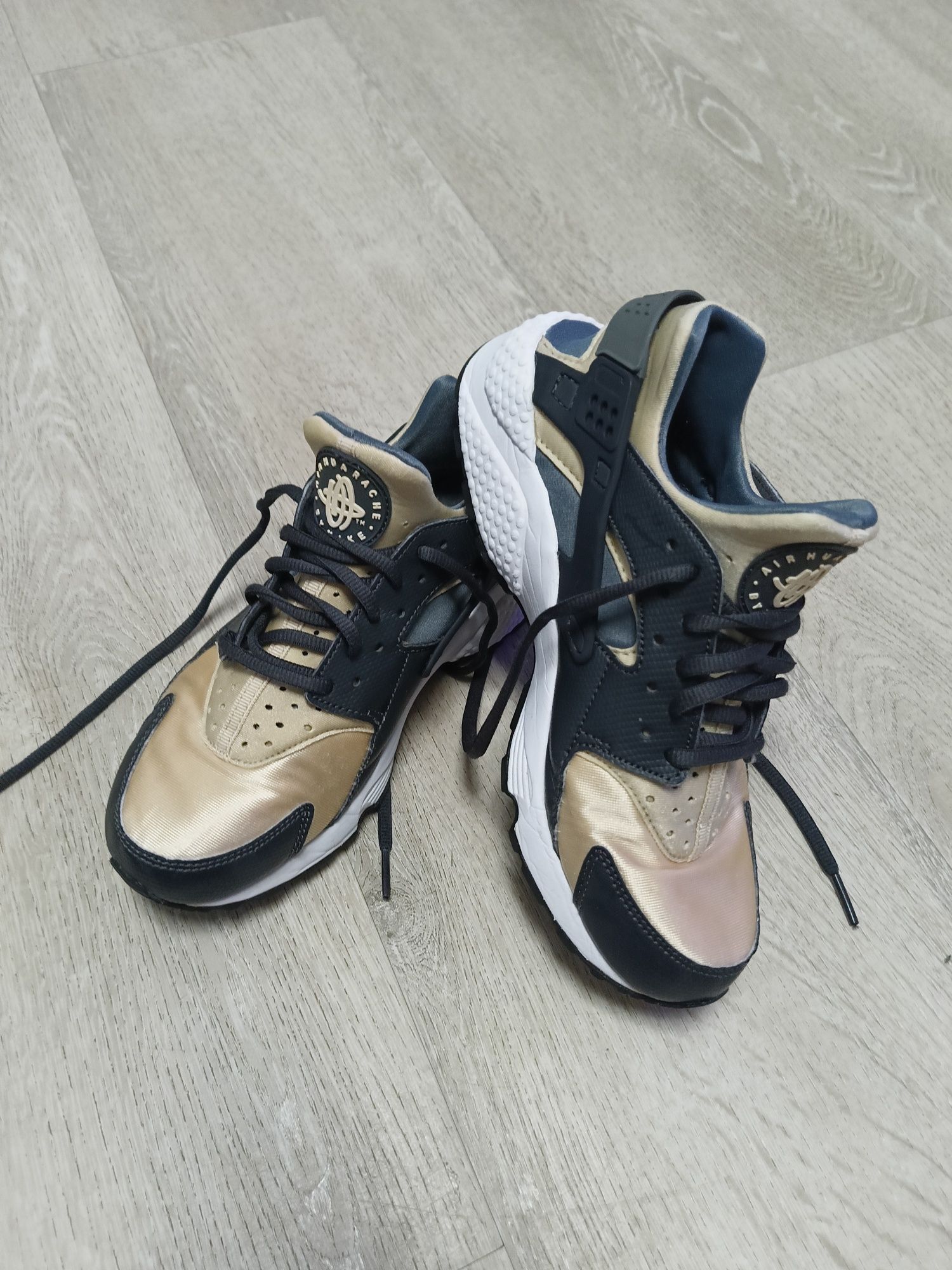 Buty huarache Nike Wmns Air Huarache Run "Anthracite"