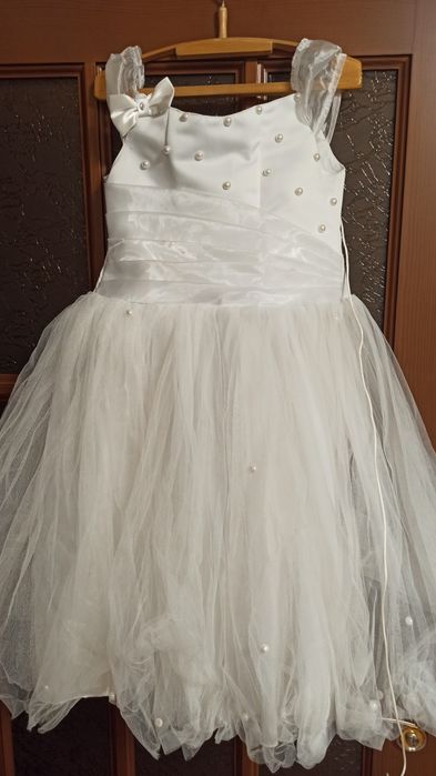 Бальне плаття для дівчинки