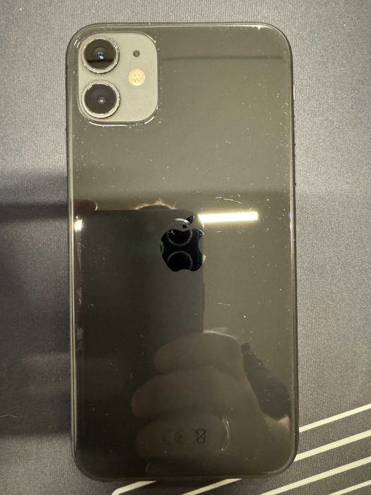 iPhone 11 – 128GB – Preto – Tudo a funcionar – 120€