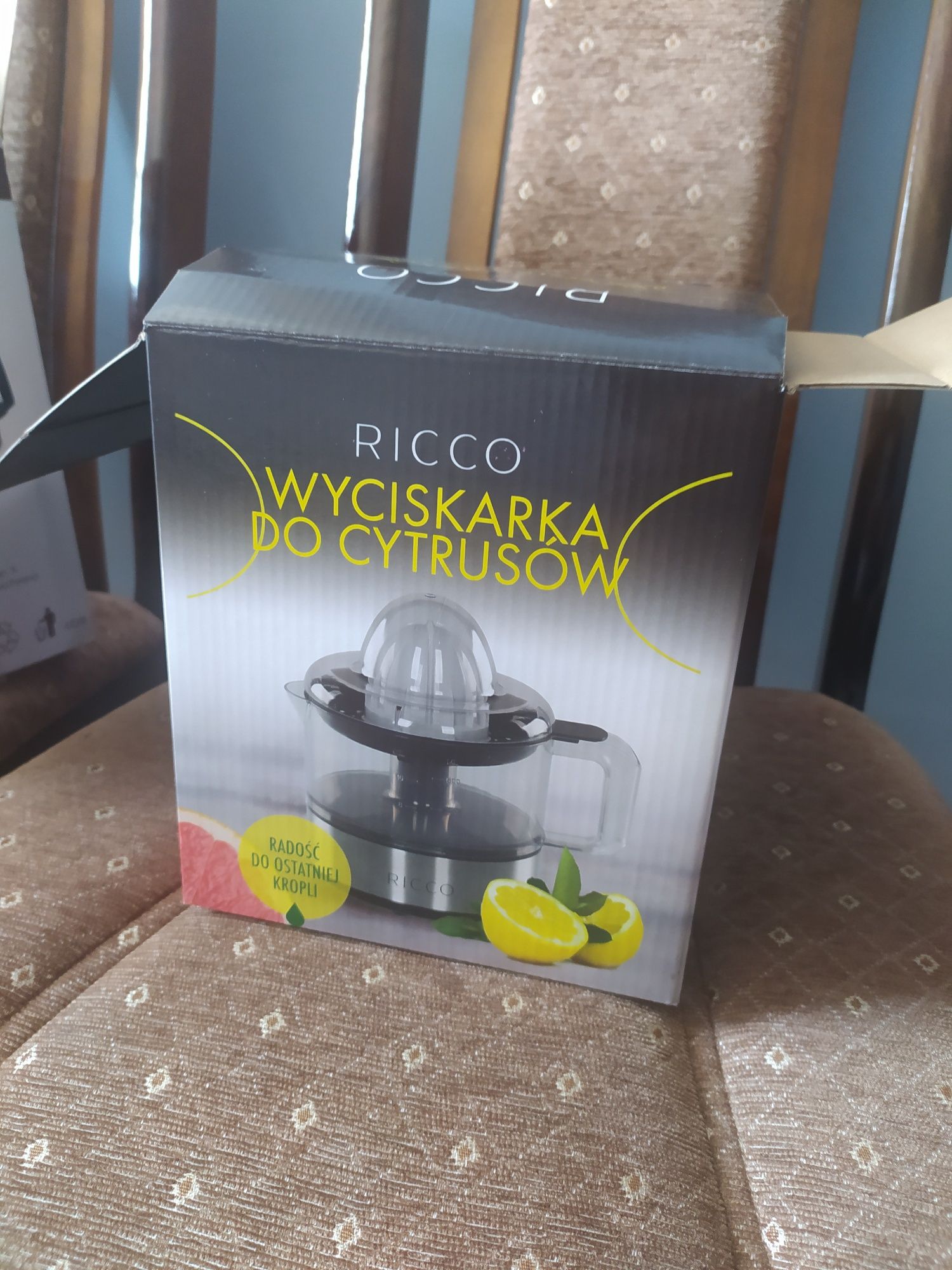 Elektryczna wyciskarka do cytrusów